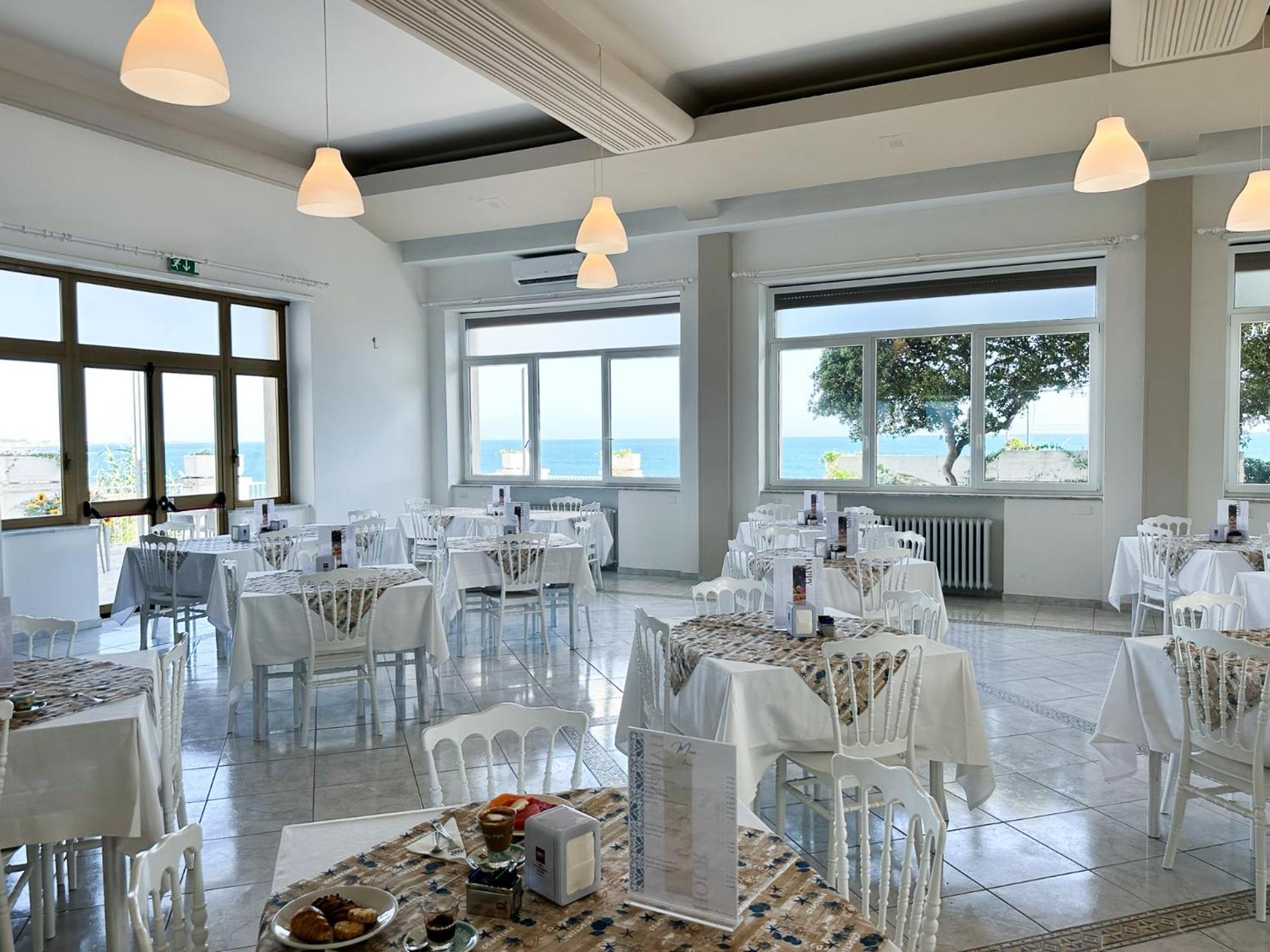 Villa Mg Hotel Santa Marinella Exterior photo
