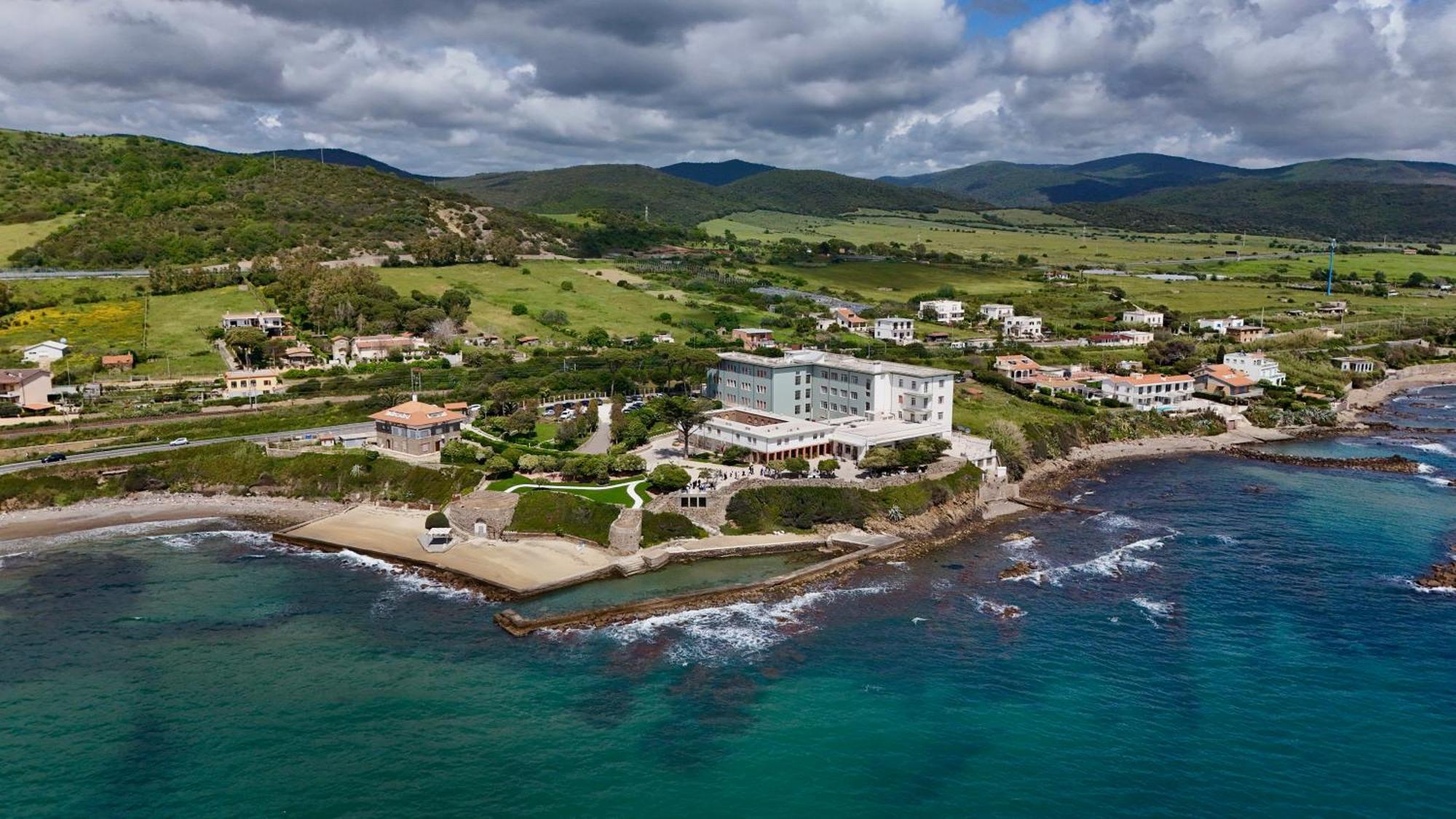 Villa Mg Hotel Santa Marinella Exterior photo